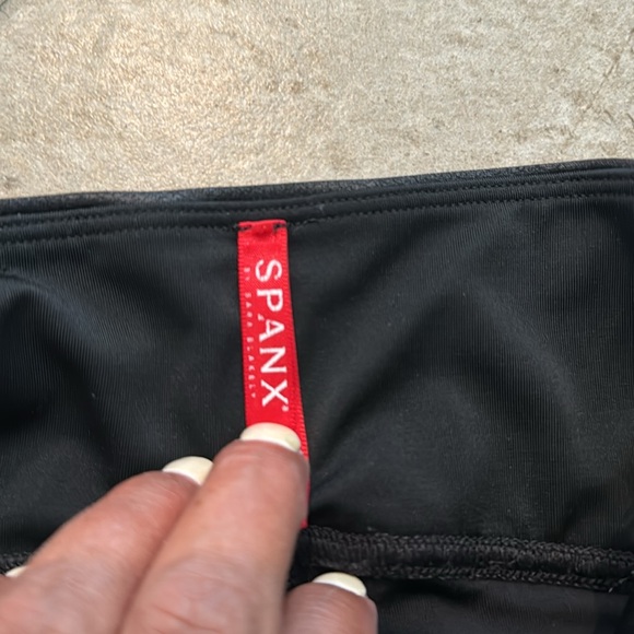 Spanx Faux Leather Leggings - Picture 4 of 7